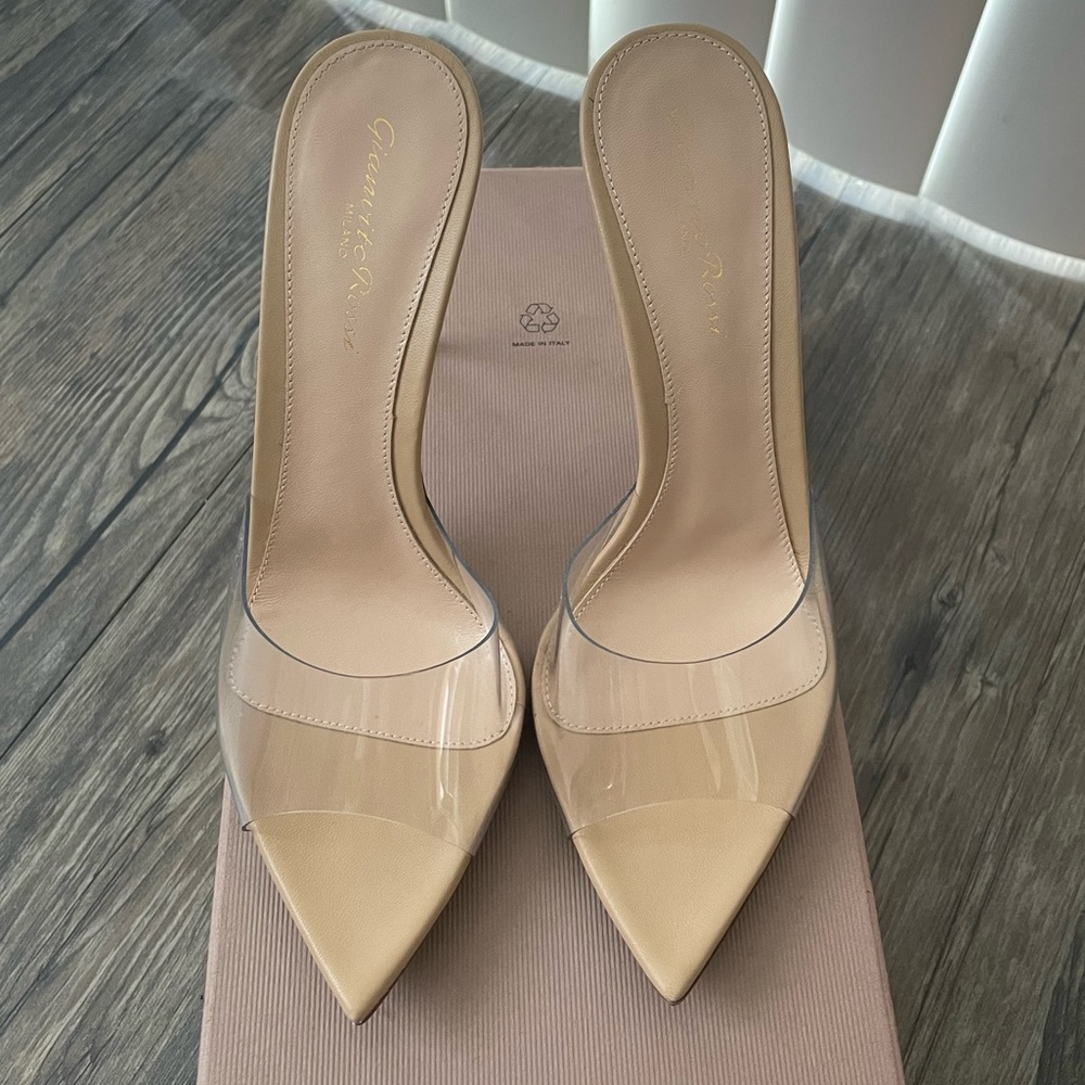 Gianvito Rossi Beige and Clear Women's Shoes